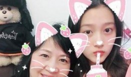 爆料关晓彤爸爸妈妈视频,揭秘明星家庭日常