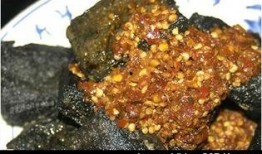 臭豆腐做法爆料视频,视频揭秘家常美味制作过程