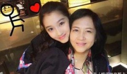 爆料关晓彤爸爸妈妈视频,揭秘明星家庭日常